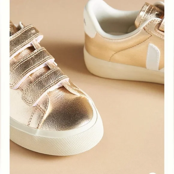 Veja ChromeFree Recife Sneakers - Picture 2 of 12